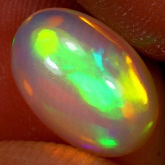 2.26 Natural Ethiopian Welo opal cabochon - Picture 1 of 17